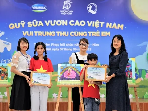 Vinamilk và Quỹ sữa Vươn cao Việt Nam cùng trẻ em vui tết trung thu