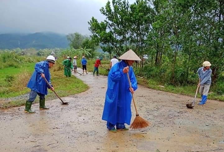 Thừa Thiên Huế: Nhiều hoạt động hỗ trợ, khắc phục hậu quả bão lụt 8