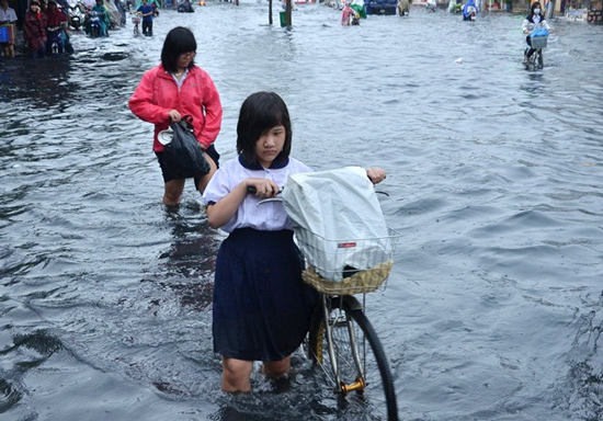 quang ninh hoc sinh nghi hoc tranh sieu bao mangkhut