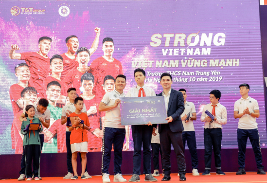 Strong VN-Nam Trung Yen7