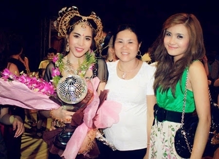 Vợ Công Vinh, Tuấn Hưng được nhà chồng 