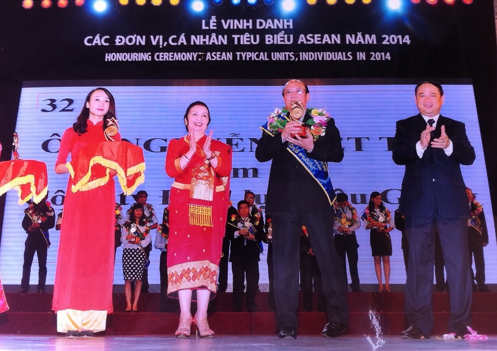 doanh-nhan-dang-xuan-hue-can-lam-trach-nhiem-xa-hoi-cua-doanh-nghiep