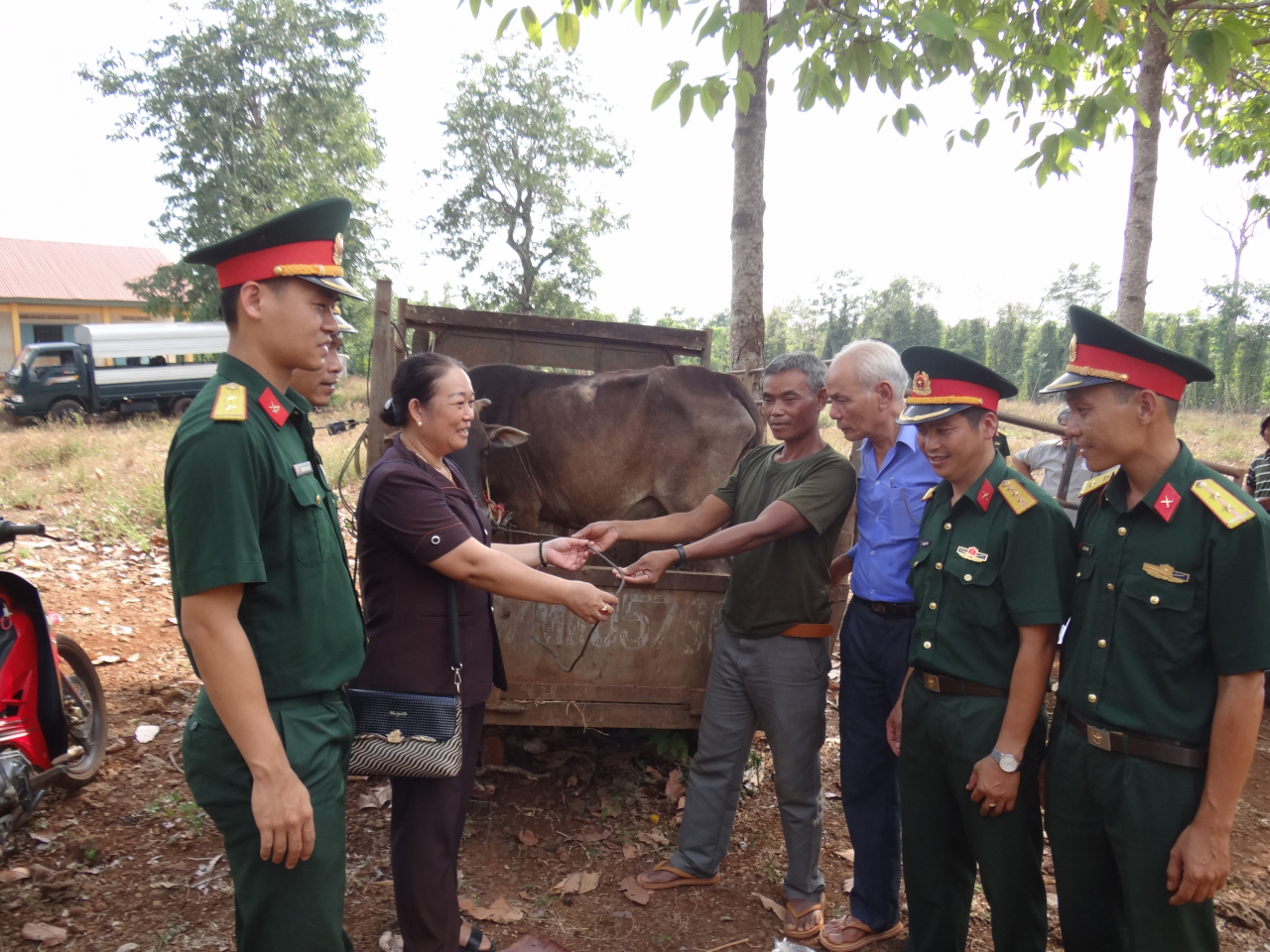 Ban-chi-huy-quan-su-huyen-cu-mgra-1