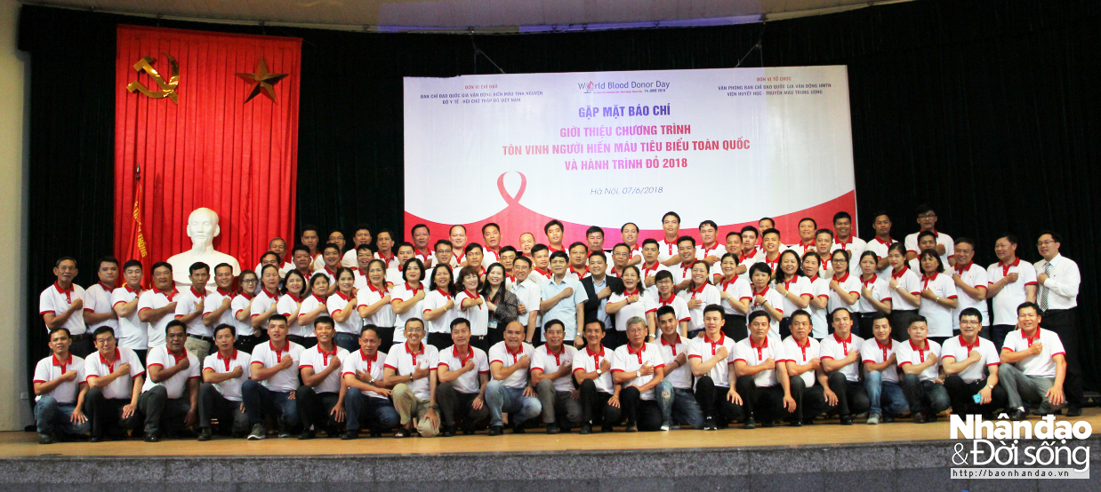 ton-vinh-nguoi-hine-mau-2018