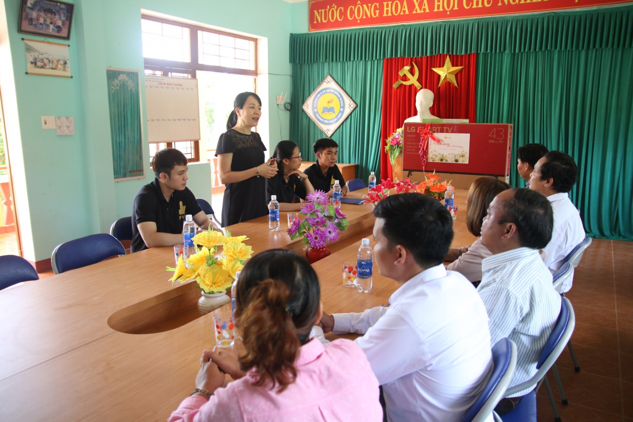 trao qua dong giang (2)