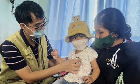 Hơn 1.000 trẻ em miền núi Phú Yên được khám tầm soát, điều trị bệnh tim miễn phí