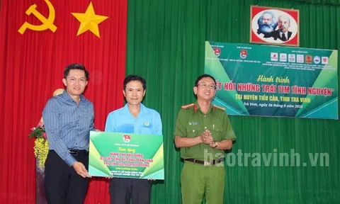 Tuổi trẻ Công an tỉnh Trà Vinh tổ chức hành trình 'Kết nối những trái tim tình nguyện'