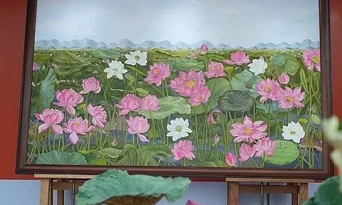 Bức tranh sen Liên hoa tịnh cảnh trưng bày tại Lễ hội Sen Hà Nội 2024