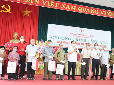 Tháng Nhân đạo trên quê hương Cách mạng