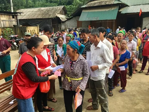 Hội CTĐ tỉnh Nghệ An: Chợ Nhân đạo – Trăng sáng vùng biên