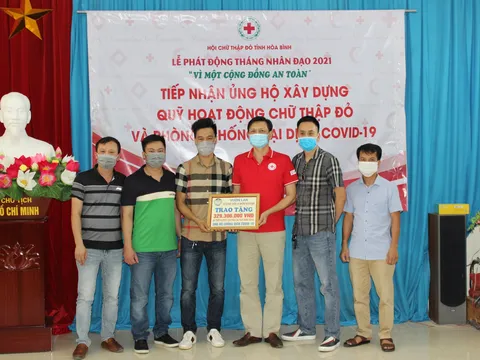 Hòa Bình: Tiếp nhận hơn 329 triệu đồng ủng hộ công tác phòng chống dịch Covid-19