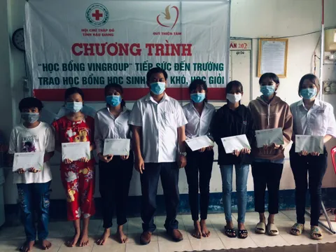 Hậu Giang: “Học bổng Vingroup” đồng hành cùng học sinh vượt khó, học giỏi