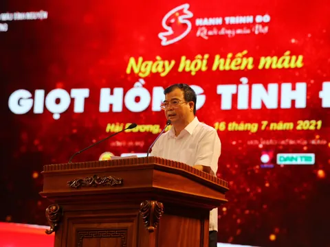 Chủ tịch Hội Chữ thập đỏ Việt Nam dự Lễ phát động Tháng Nhân đạo và vận động xây dựng Quỹ Nhân đạo tại Hải Dương