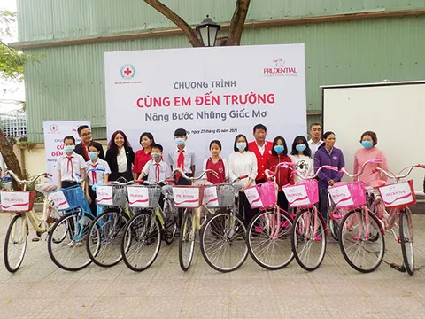 Đà Nẵng: Chương trình cùng em tới trường, nâng bước những giấc mơ