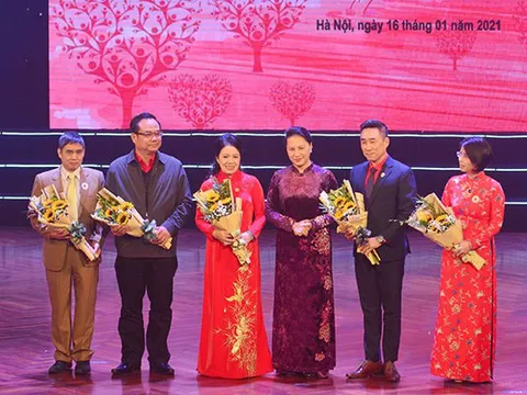 Bộ Nội vụ ban hành Quyết định công nhận Quỹ Hoạt động Chữ thập đỏ