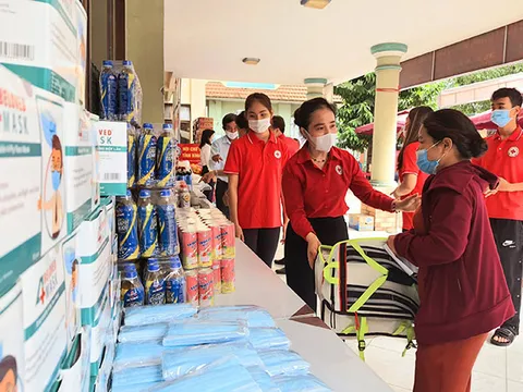 Bình Dương: Phiên “Chợ Nhân đạo” dành cho người nghèo, người khiếm thị