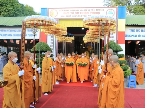 Lễ cung nghinh và an vị tôn tượng Đức Tôn sư Thiện Phước bằng đồng tím