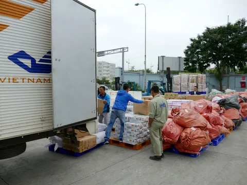 Hơn 39 tấn hàng cứu trợ được miễn phí cước chuyển phát qua Bưu điện