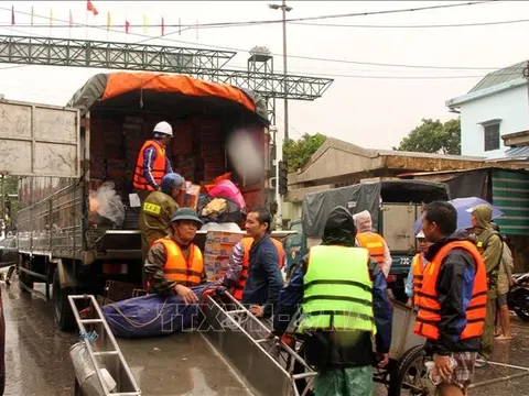 Ít nhất 150.000 người dân miền Trung cần hỗ trợ lương thực khẩn cấp