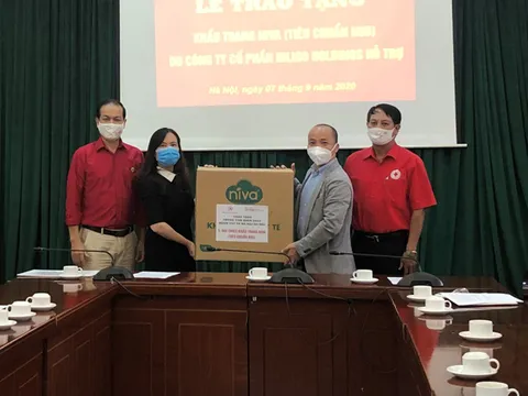 T.Ư Hội CTĐ Việt Nam hỗ trợ Trung tâm Kiểm soát bệnh tật Thành phố Hà Nội 5000 khẩu trang y tế N95