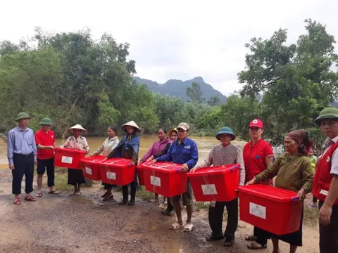 Hội Chữ thập đỏ Việt Nam: Hỗ trợ người dân các tỉnh miền Trung khắc phục hậu quả bão lũ hơn 1 tỷ đồng
