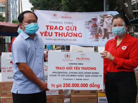 TP Hồ Chí Minh: 500 suất quà được chuyển đến người dân có hoàn cảnh đặc biệt khó khăn tại các khu vực phong tỏa