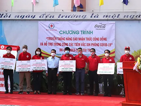 TP.Hồ Chí Minh: Nâng cao nhận thức cộng đồng và hỗ trợ tiêm vắc-xin phòng dịch COVID-19