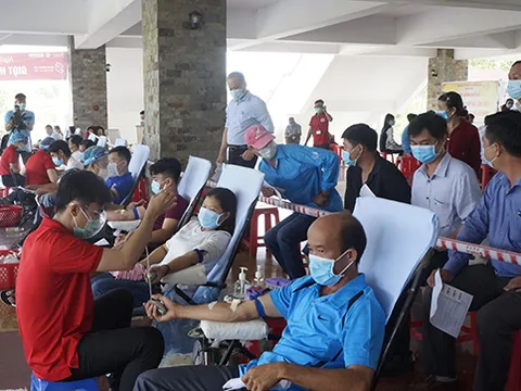 Hậu Giang: “Hành trình đỏ” 2021 tiếp nhận hơn 500 đơn vị máu