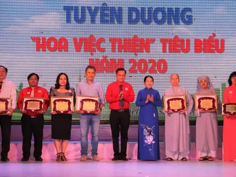 “Hoa việc thiện” giúp lan tỏa nghĩa tình của TPHCM