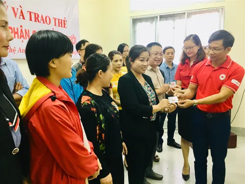 Hội CTĐ tỉnh Nghệ An: Tổ chức Lễ đăng ký và trao thẻ hiến tặng mô, bộ phận cơ thể ở người