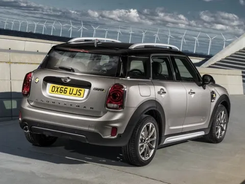 2018: MINNI Countryman về Việt Nam giá 1,749 tỷ đồng