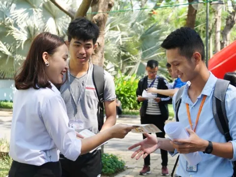 Đại học Sư phạm TP HCM bỏ điều kiện cao hơn 1m50 mới được thi tuyển