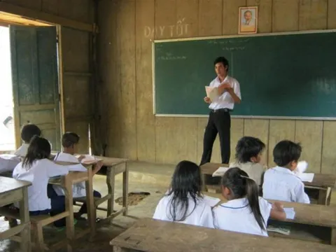 Những người “dời trường” trên đỉnh Ngọc Linh