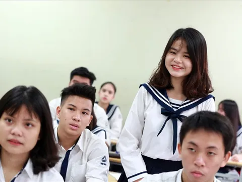 Hà Nội phát phiếu đăng ký dự tuyển vào lớp 10 THPT năm học 2019-2020