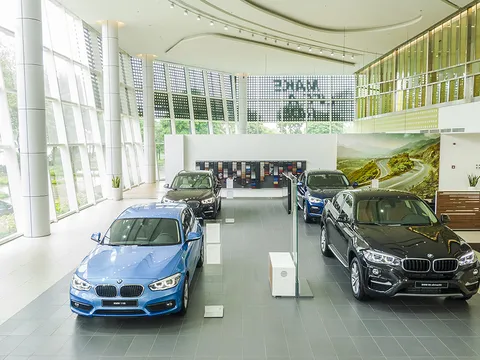 BMW X7 thế hệ I và BMW X5 đã có mặt tại Việt Nam