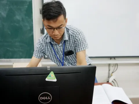 Phá sóng điện thoại trong khu vực chấm thi, đề phòng tiêu cực