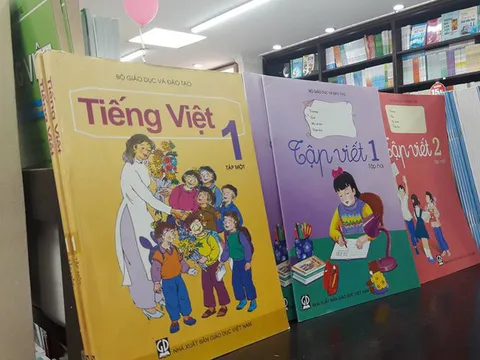 Chỉ thị yêu cầu học sinh không viết vào SGK: Không vô lý!