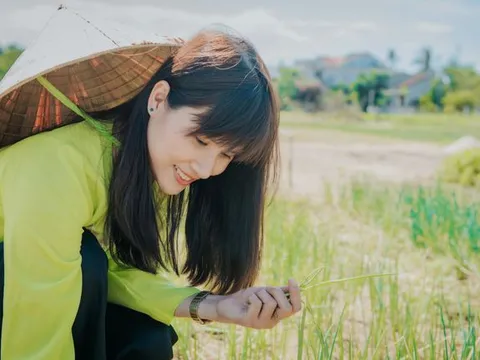 Cô hiệu phó mở lớp dạy kỹ năng sống miễn phí cho học sinh