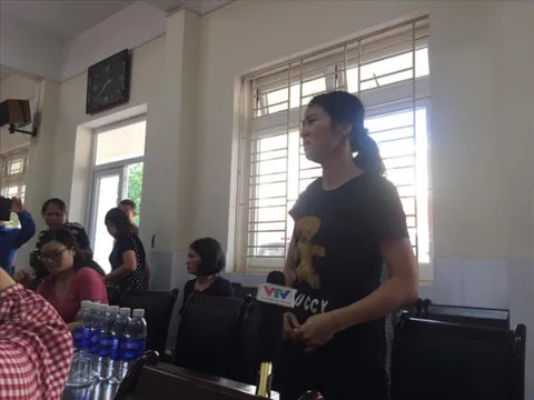 Buộc thôi việc cô giáo đánh học sinh tại trường tiểu học Quán Toan - Hải Phòng