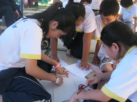 Dạy con: Phụ huynh than "Bận lắm!"