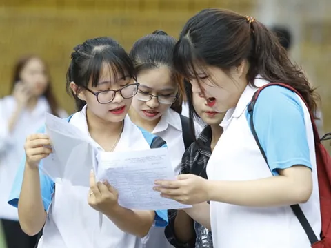 Điểm chuẩn trường top trên tăng vọt