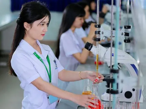 Bộ Giáo dục và Đào tạo công bố điểm sàn khối ngành sức khỏe