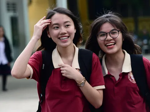 Điểm thi THPT quốc gia 2018: Toán lác đác điểm 10, Văn cao nhất 9,75