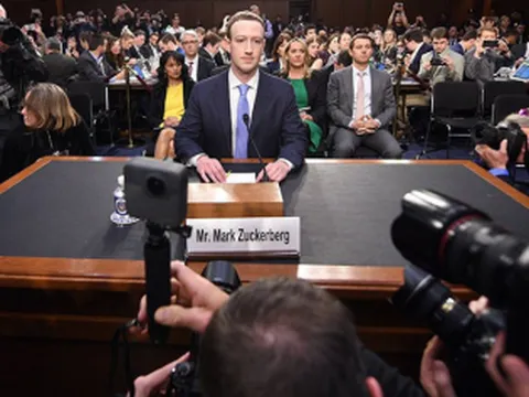 FaceApp nguy hiểm, Facebook hay TikTok còn đáng sợ hơn trăm lần