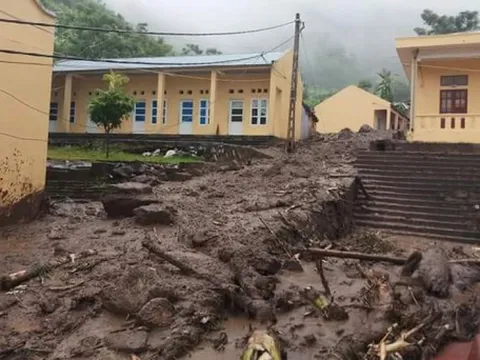 Mưa lũ khiến nhiều trường tại Thanh Hóa phải lùi ngày khai giảng