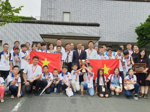 Đoàn học sinh Việt Nam đạt thành tích vang dội tại kỳ thi Toán Quốc tế WMI 2019