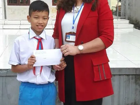 Học sinh nghèo trả lại gần 25 triệu nhặt được