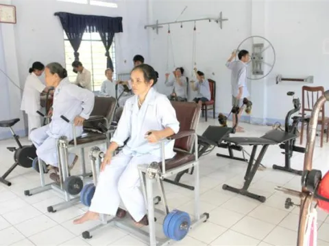 Vật lý trị liệu và phục hồi chức năng: Ngành học mang đậm tính nhân văn