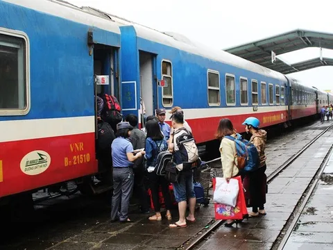 Giảm vé tàu cho thí sinh trong mùa thi 2018