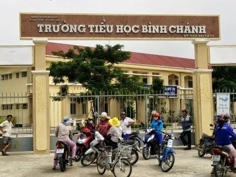 Bộ Giáo dục lên tiếng vụ cô giáo quỳ xin lỗi phụ huynh